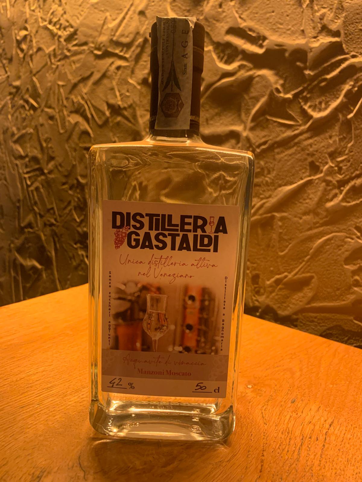 Acquavite di vinaccia Manzoni Moscato.